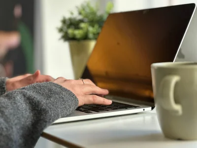 Freelance auto entrepreneur : le guide complet pour réussir en 2026