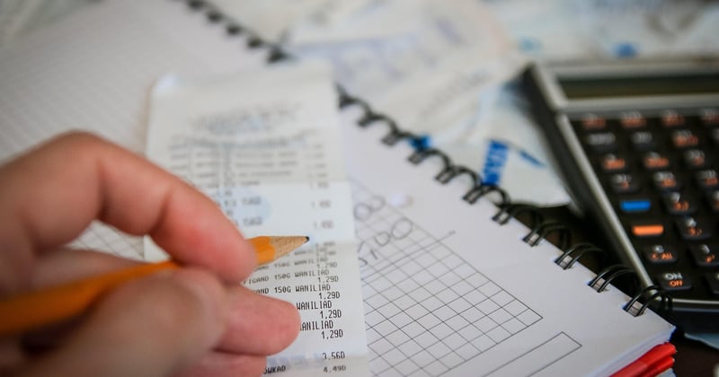 Calculer 30% d'une somme : la méthode simple et rapide
