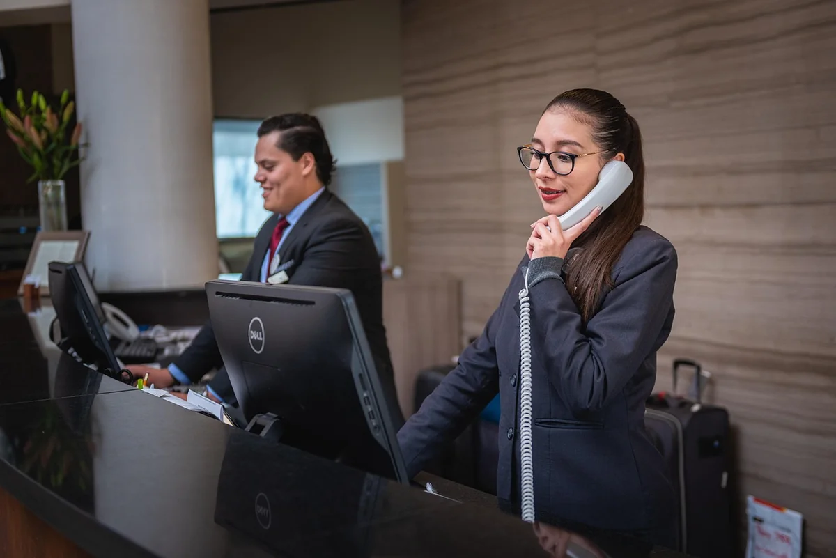 Joindre l'assistance : le 0 800 887 300 et ses limites